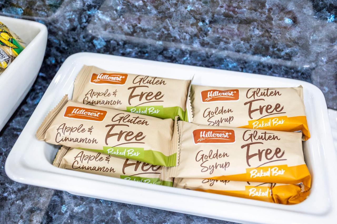 화케스버리 레이스 클럽 모텔 윈저 외부 사진 Gluten-free bars